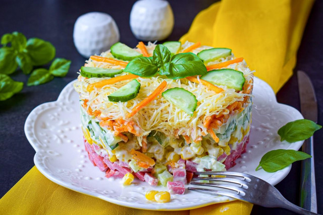 Venice salad with sausage and Korean carrots