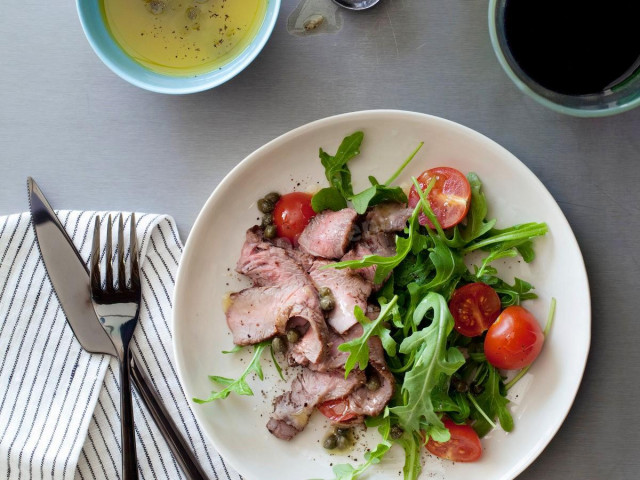 Arugula with veal salad