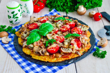 Potato pizza in a frying pan