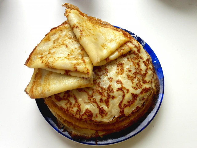 Pancakes with a crispy skirt