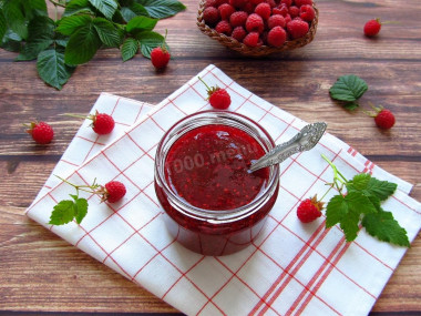 Raspberries with sugar without cooking for the winter