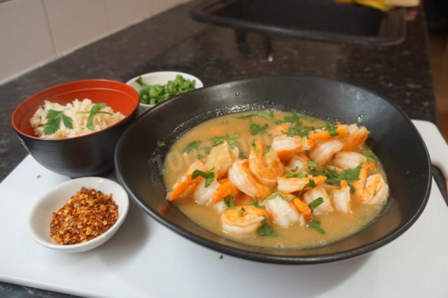 Shrimp with tamarind and garlic