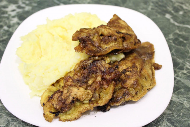 Liver chops in batter