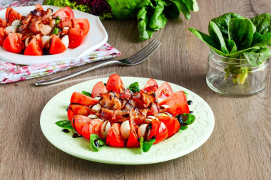 Salad with fried bacon cheese and tomatoes