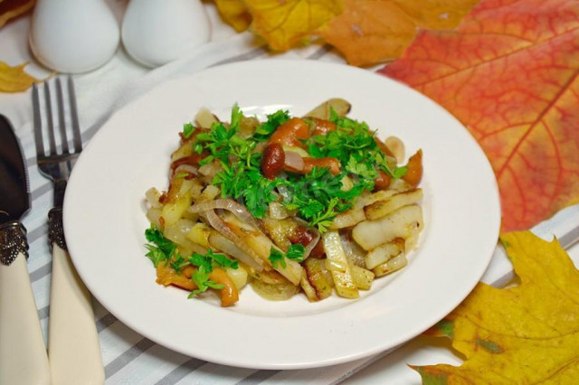 Frozen honey mushrooms with potatoes