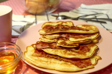 Pancakes with bacon