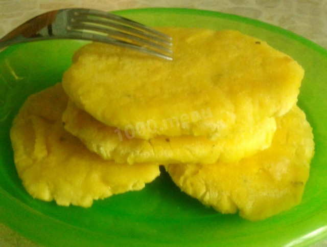 Corn tortillas with cheese