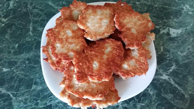 Potato chicken fritters