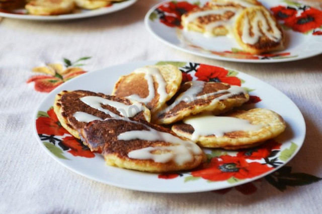 Pancakes made of corn flour on kefir