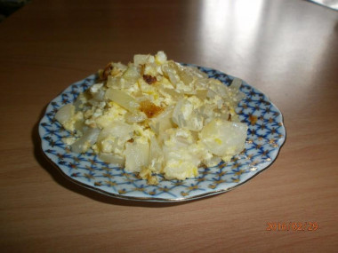 Onion with egg and mayonnaise