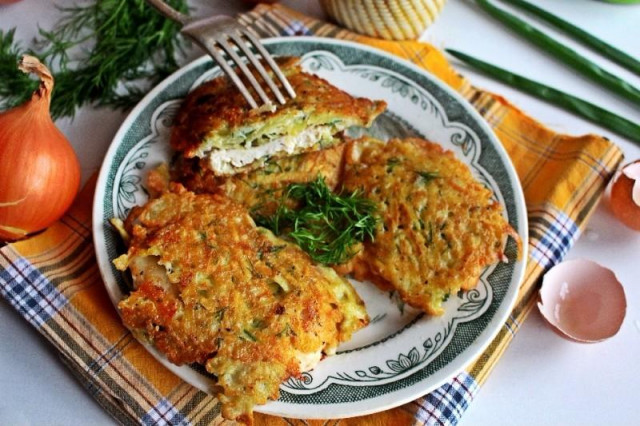 Chicken chops in potato sauce batter