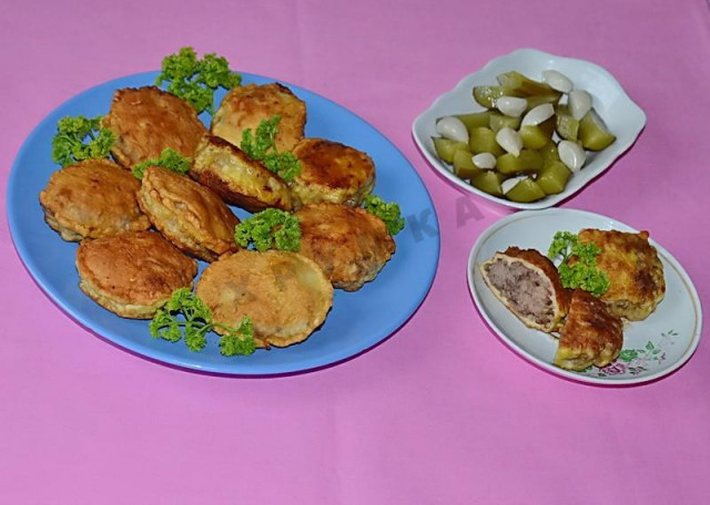 Minced meat chops in batter