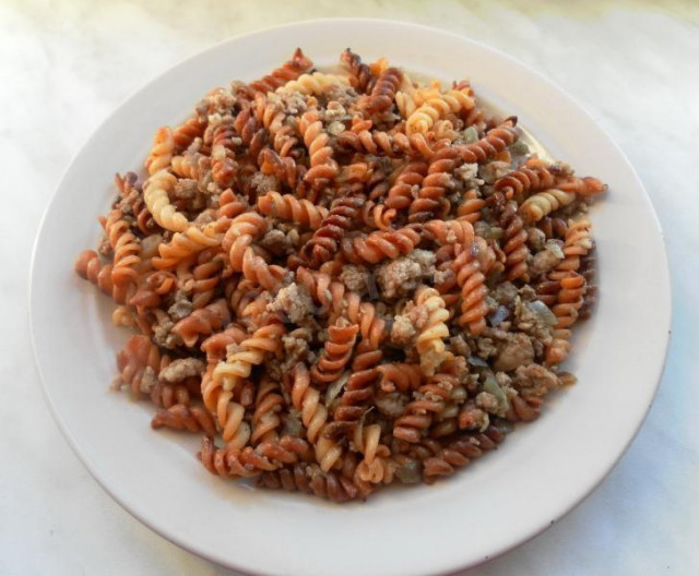 Fusilli with minced meat