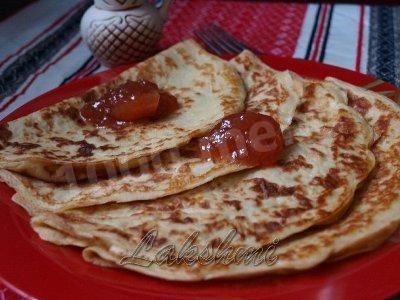 Custard pancakes on kefir and boiling water yeast-free