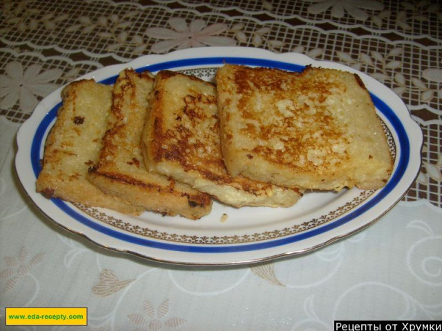 Croutons with egg and milk