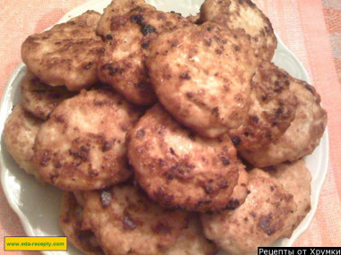 Diet chicken cutlets