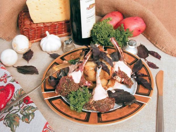 Edges with rosemary and baked potatoes