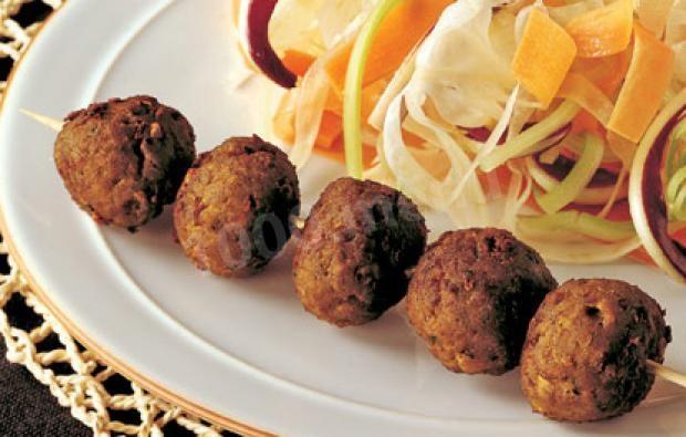 Meatballs with fennel and radicchio salad