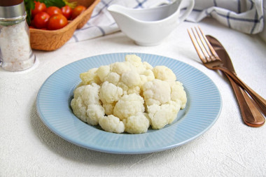 Boiled cauliflower