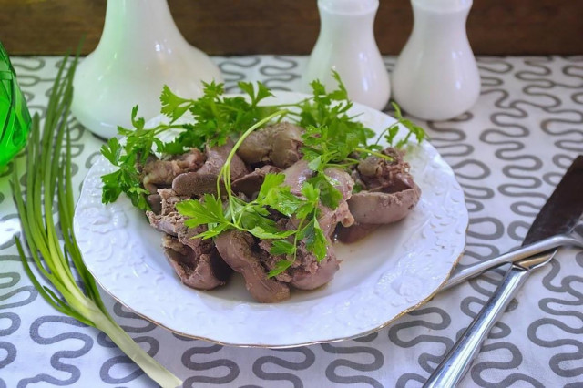 Boiled chicken liver