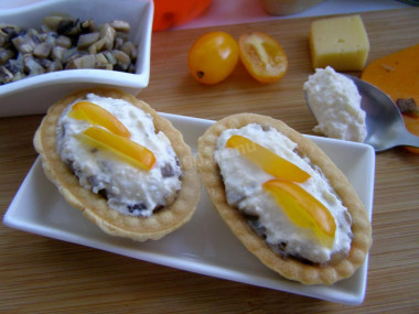 Ready-made pancakes with cheese and mushroom filling