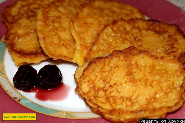 Pumpkin pancakes with milk