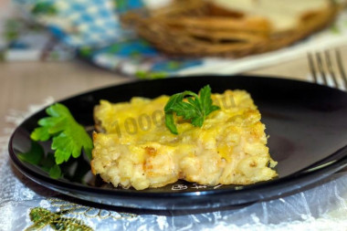 Boiled pasta baked in sauce