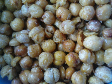 Chickpeas in oil with spices