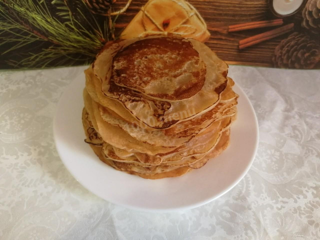 Lean pancakes with applesauce