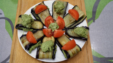 Georgian eggplant appetizer