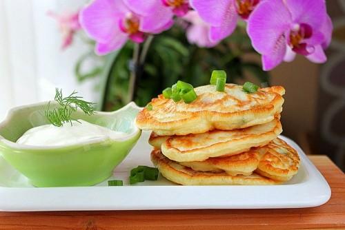 Fritters with sausages and green onions