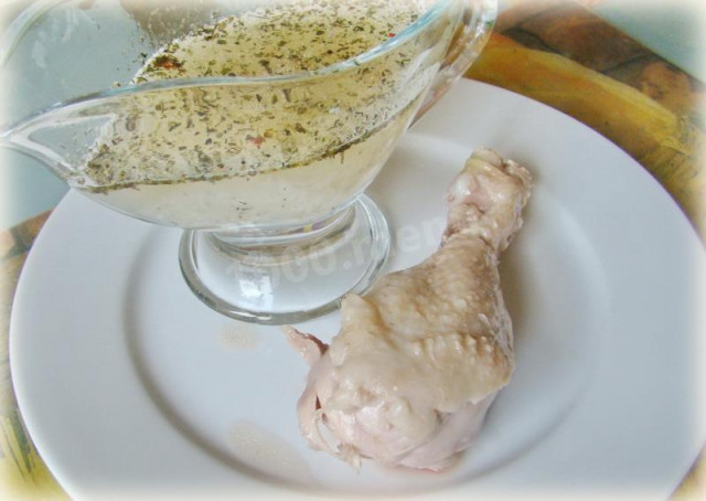 Boiled chicken with garlic sauce