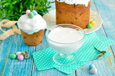 Icing sugar with gelatin for cake