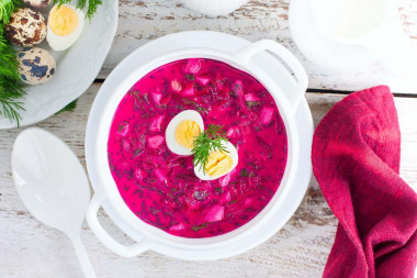 Beetroot on kefir classic cold soup