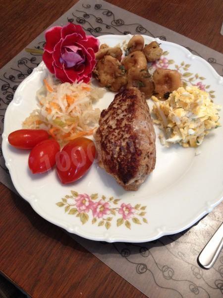 Minced meat dishes with cabbage, cheese, greens and egg