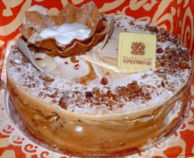 Crepeville with condensed milk, walnuts and chocolate