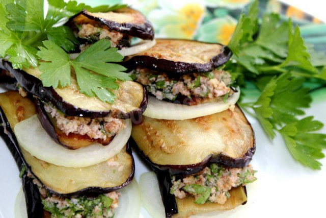 Eggplant rolls with garlic and walnuts in Georgian