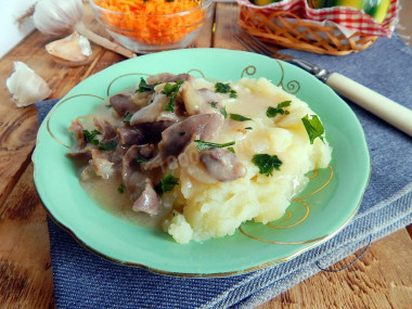 Chicken hearts and stomachs stewed in a slow cooker