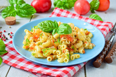 Stewed pasta in a frying pan