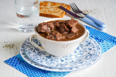 Stewed moose in a slow cooker