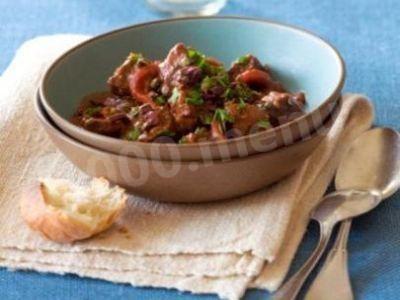 Pork stew with fish sauce and burnt sugar