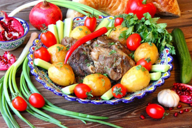 Cauldron kebab with Uzbek lamb potatoes