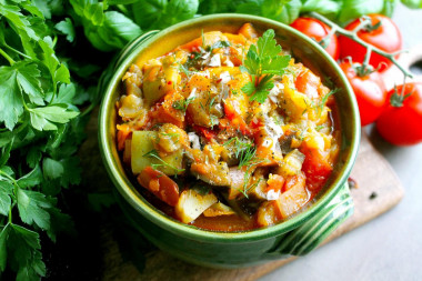 Vegetable stew in a saucepan