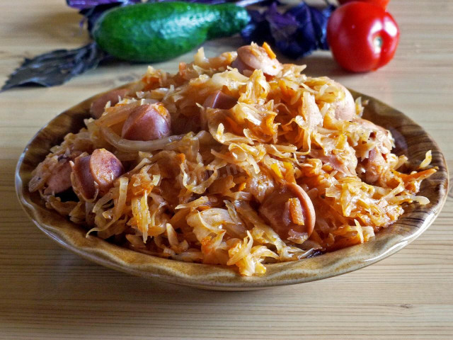 Cabbage with sausages in a slow cooker