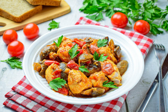 Chicken with mushrooms in a slow cooker