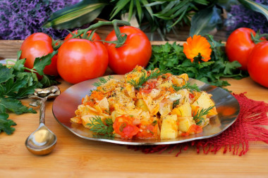 Meat-free vegetable stew with potatoes and cabbage