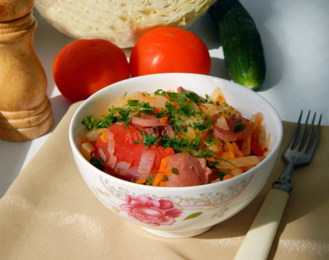 Cabbage hodgepodge with sausages in a slow cooker