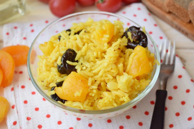 Rice with dried fruits