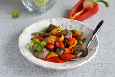 Chicken liver with bell pepper