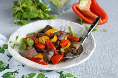 Chicken liver with bell pepper